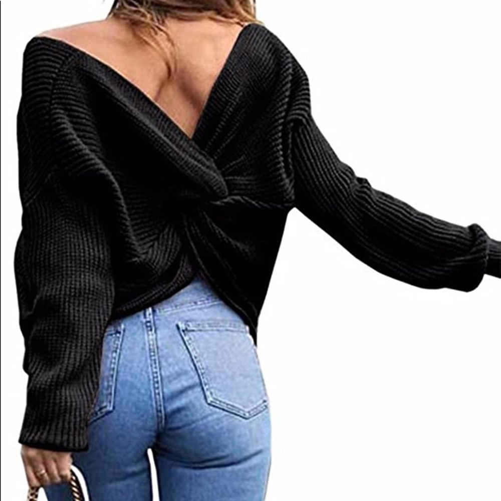 Black knot back sweater